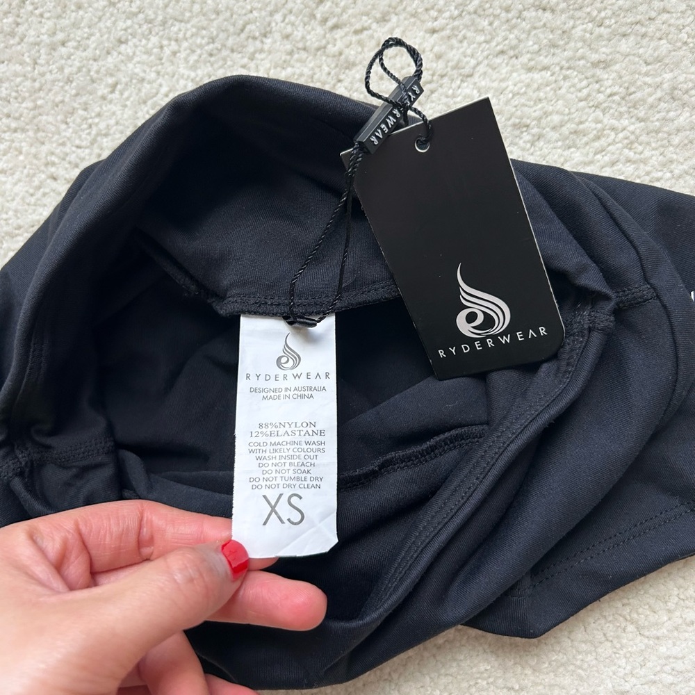 Ryderwear Animal scrunch Bum Black High-Waisted Shorts - Picture 9 of 10
